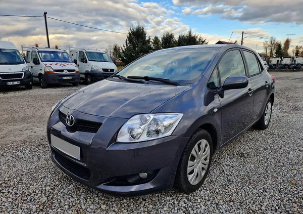 małopolskie Toyota Auris cena 17000 przebieg: 224900, rok produkcji 2009 z Jedlicze